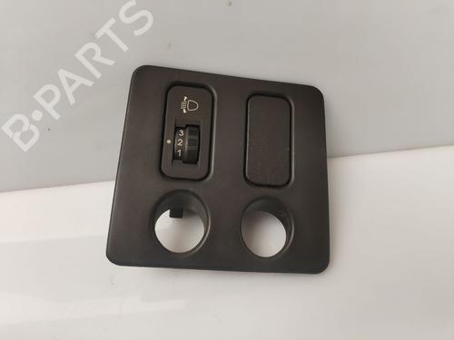 Used Headlight switch PEUGEOT 306 Break (7E, N3, N5) 1.9 D (69 hp) 30946239