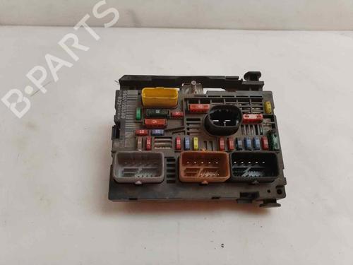 Used Fuse box PEUGEOT 5008 (0U_, 0E_) 2.0 HDi 150 / BlueHDi 150 (150 hp) 19936465