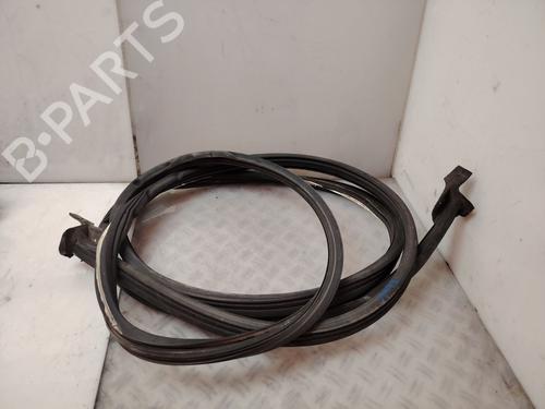 Used Rubber door seal Rubber door seal FIAT DUCATO Van (250_) 130 Multijet 2,3 D (131 hp) 35986978 35986978