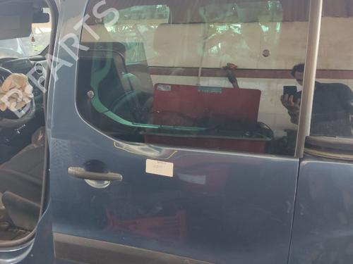 Used Left slide door CITROËN BERLINGO MULTISPACE (B9) 1.6 HDi 75 16V (75 hp) 30943750