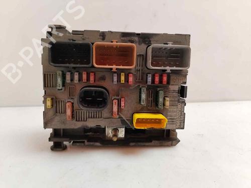 Zekeringkast PEUGEOT 307 Break (3E) 2.0 (136 hp) 20089182