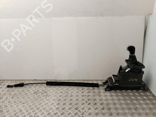 Used Gear lever VW TOURAN (5T1) [2015-2026]  31600788
