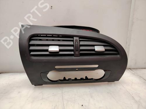 Used Air vent Air vent 39193235 39193235