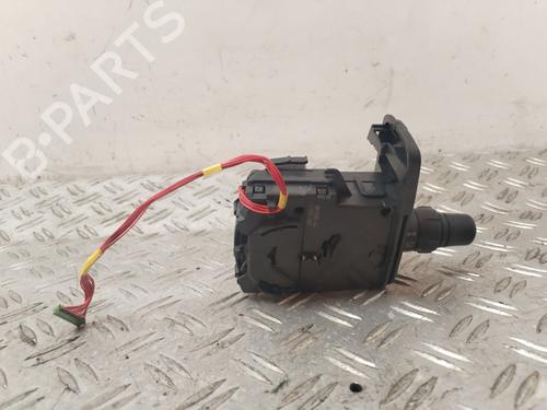 Commande de phare RENAULT KANGOO / GRAND KANGOO II (KW0/1_) 1.5 dCi 90 (KW05, KW08, KW0G, KW11) (90 hp) 30944082