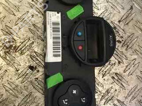 AC-Styringsenhed/Manøvreenhed RENAULT MEGANE II (BM0/1_, CM0/1_) 1.4 16V (82 hp) 17506024