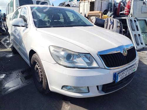 Peças SKODA OCTAVIA II (1Z3) 1.6 TDI (105 hp) 4360176