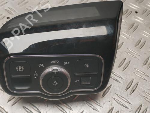 Forlygtekontakt MERCEDES-BENZ SPRINTER 3,5-t Van (B906) 315 CDI (906.631, 906.633, 906.635, 906.637) (150 hp) 24169843