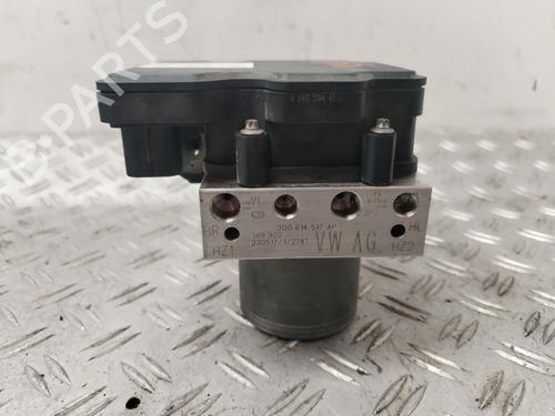 Used ABS pump VW POLO VI (AW1, BZ1, AE1) [2017-2025]  30945267