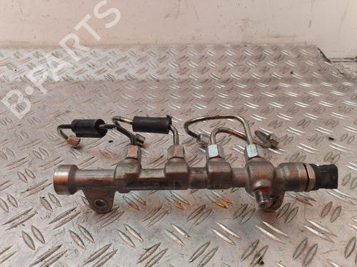 Used Injection rail OPEL INSIGNIA A Sports Tourer (G09) [2008-2017]  30943319