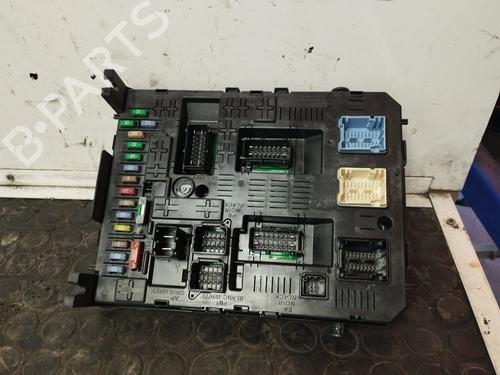 Used Fuse box Fuse box 17503600 17503600