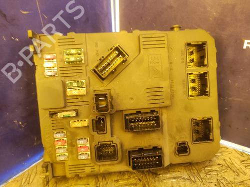 Fuse box PEUGEOT 407 (6D_) 2.0 HDi (6DRHHA) | BP17509251E1