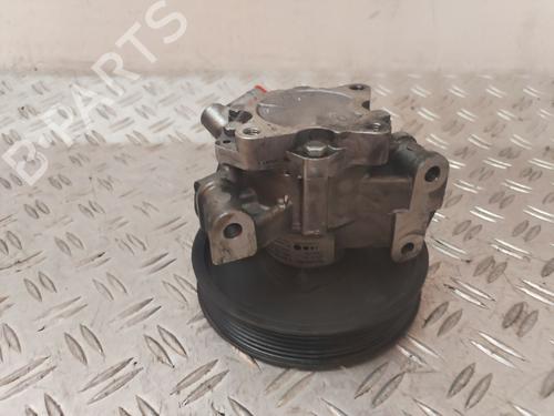 Bomba de direcção MERCEDES-BENZ C-CLASS Coupe (CL203) C 200 CDI (203.707) (122 hp) 30943567