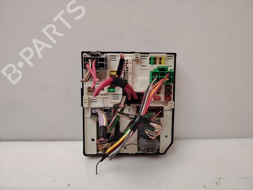 fuse-box-renault-master-iii-van-fv-2010-32737336 main image