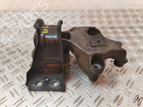 Used Engine mount RENAULT KANGOO / GRAND KANGOO II (KW0/1_) 1.5 dCi 90 (KW05, KW08, KW0G, KW11) (90 hp) 30944062