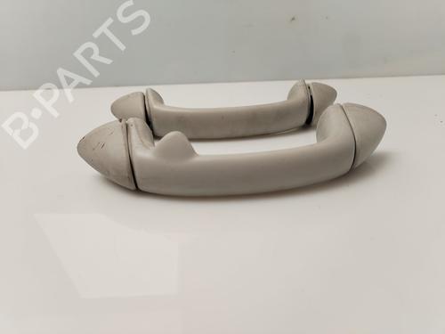 Used Front right interior door handle Front right interior door handle MINI MINI (R50, R53) Cooper S (170 hp) 36025226 36025226