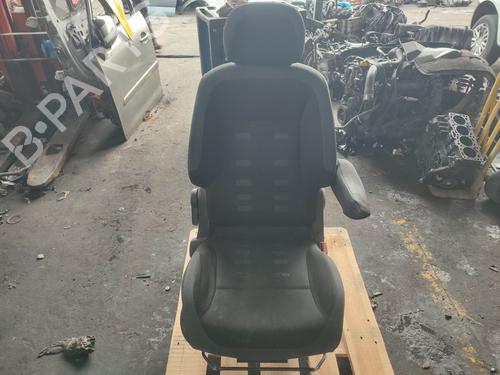 Ensemble sièges CITROËN BERLINGO / BERLINGO FIRST Box Body/MPV (M_) 2.0 HDI 90 (MBRHY, MCRHY) (90 hp) 24593403