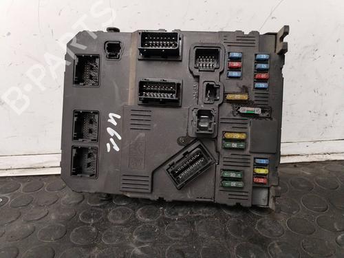Used Fuse box PEUGEOT 407 (6D_) [2004-2011]  18296449