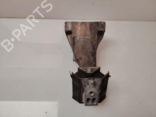 Used Engine mount MERCEDES-BENZ SPRINTER 3,5-t Van (B906) 313 CDI (906.631, 906.633, 906.635, 906.637) (129 hp) 31129614