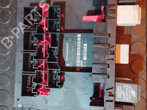 Used Fuse box VW EOS (1F7, 1F8) 2.0 TDI (140 hp) 17501145