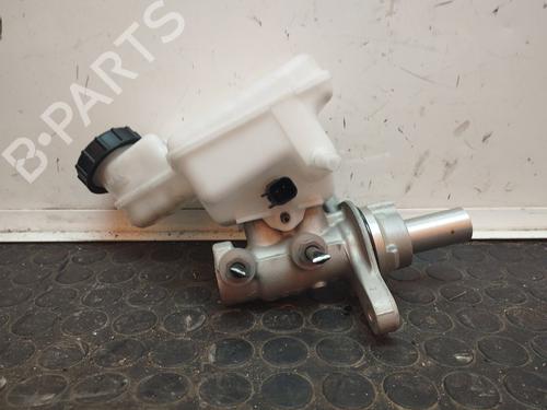 Used Brake master cylinder FORD FIESTA VII (HJ, HF) 1.0 EcoBoost (125 hp) 17502192