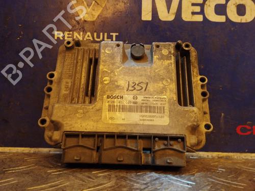 Used Engine control unit (ECU) RENAULT TRAFIC II Platform/Chassis (EL) 1.9 dCi 80 (EL0B) (82 hp) 17500107