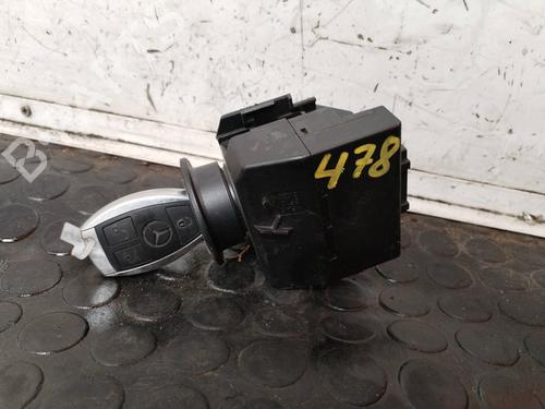 Rattlås /Tenningslås MERCEDES-BENZ CLK Convertible (A209) CLK 240 (209.461) (170 hp) 17504500