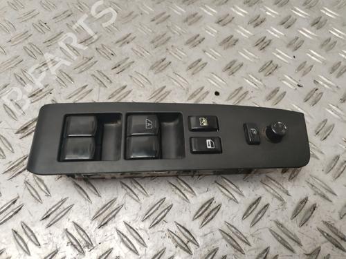 Mando elevalunas delantero izquierdo NISSAN X-TRAIL II (T31) [2007-2018]  30945081