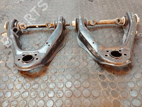 Used Right front suspension arm Right front suspension arm NISSAN TERRANO II (R20) 3.0 Di 4WD (154 hp) 33245775 33245775