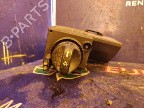 Used Headlight switch MERCEDES-BENZ E-CLASS T-Model (S210) E 300 T Turbo-D (210.225) (177 hp) 17508917