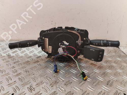 switch-renault-megane-ii-bm01_-cm01_-2001-2002-2003-2004-2005-2006-2007-2008-2009-2010-2011-2012-25727346 main image