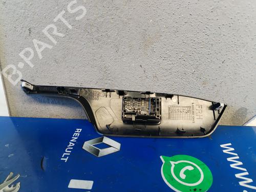 Right front window switch TOYOTA C-HR (_X1_) 1.8 Hybrid (ZYX10_, ZYX11_, ZYX10R, ZYX11R) | BP24802392I26