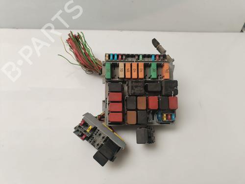 Zekeringkast IVECO DAILY V Platform/Chassis 26L11, 29L11, 29S11, 35C11D, 35S11, 40C11 (106 hp) 31600669