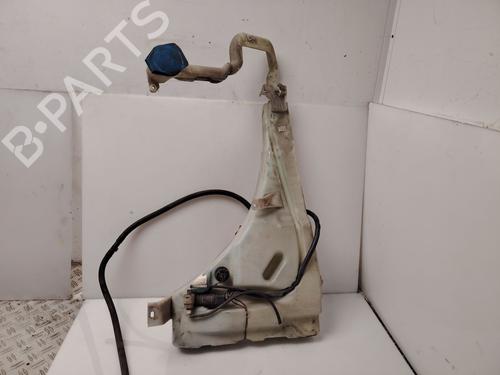 Used Windscreen washer tank VW TOUAREG (7LA, 7L6, 7L7) 2.5 R5 TDI (174 hp) 31721526
