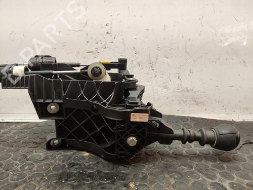 Used Gear lever FORD TRANSIT Van (FA_ _) [2006-2014]  17503305