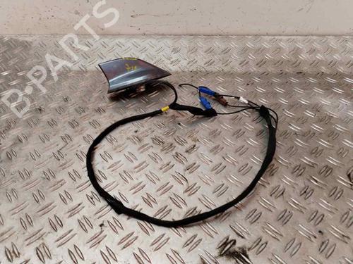 Antenne/Base RENAULT MEGANE IV Hatchback (B9A/M/N_) [2015-2025]  22612222