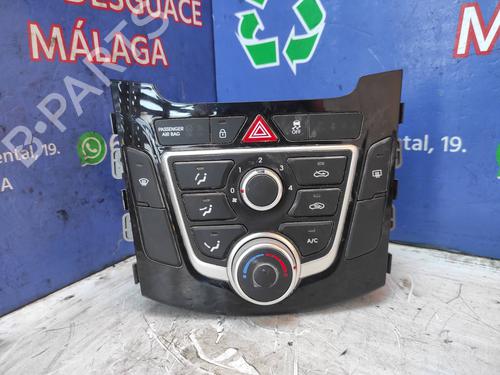Used Climate control HYUNDAI i30 (GD) [2011-2025]  17507599