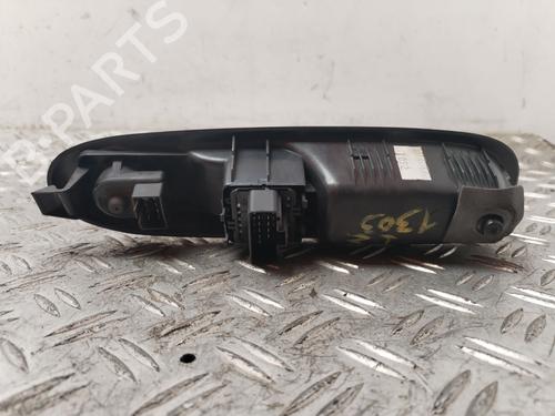 Left front window switch RENAULT CLIO II (BB_, CB_) | BP30944220I27