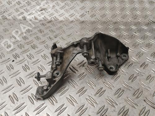 Used Engine mount OPEL VIVARO B Van (X82) 1.6 CDTI (05) (125 hp) 26334812