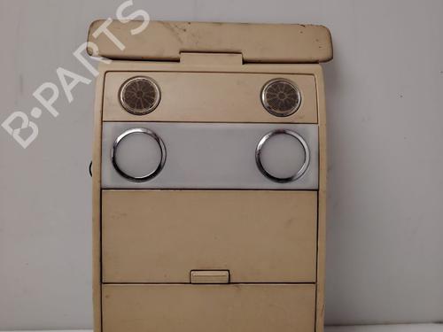 Luz interior VW TOUAREG (7LA, 7L6, 7L7) 2.5 R5 TDI (174 hp) 31611423