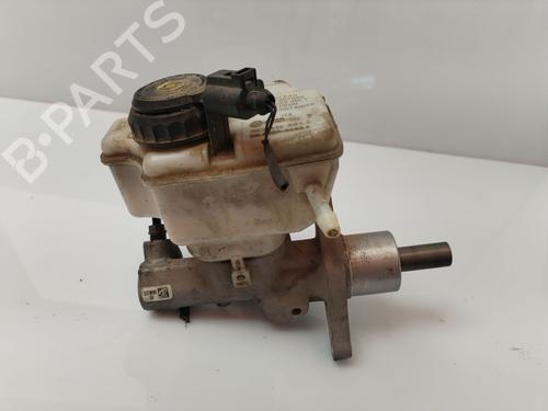 Used Brake master cylinder VW CADDY III Box Body/MPV (2KA, 2KH, 2CA, 2CH) 1.6 TDI (75 hp) 30945960