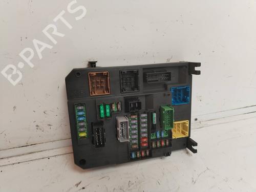 Zekeringkast CITROËN C4 Picasso II [2013-2025]  17505103