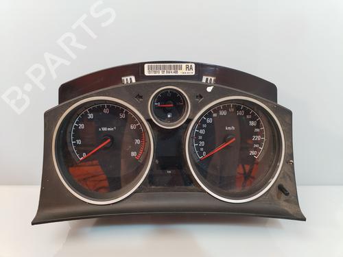 Used Instrument cluster OPEL ASTRA H GTC (A04) [2005-2010]  30945529