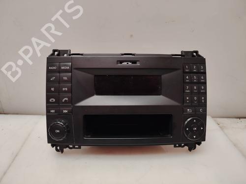 display-monitor-mercedes-benz-vito-tourer-w447-2014-38936840 main image