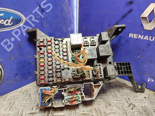 Used Fuse box JAGUAR X-TYPE I (X400) 3.0 V6 All-wheel Drive (230 hp) 17500384