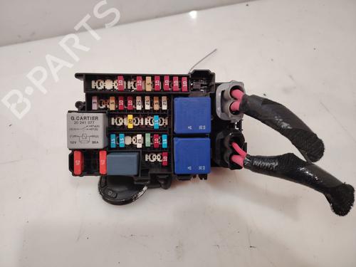 Used Fuse box Fuse box RENAULT MEGANE III Hatchback (BZ0/1_, B3_) 1.5 dCi (BZ1G, BZ1W, BZ0R) (95 hp) 34043635 34043635