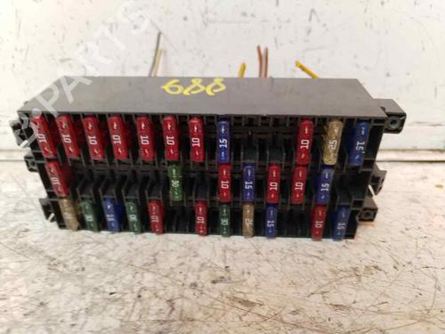 Used Fuse box OPEL VIVARO A Van (X83) [2001-2015]  18075741