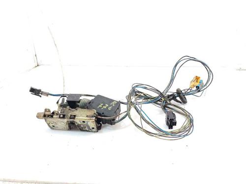 front-right-lock-mercedes-benz-sprinter-3-t-van-b903-1995-1996-1997-1998-1999-2000-2001-2002-2003-2004-2005-2006-2007-2008-2009-2010-2011-2012-23092861 main image