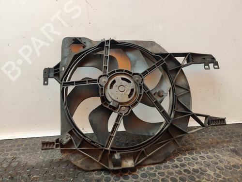 Used Radiator fan OPEL VIVARO A Bus (X83) [2001-2015]  17501440