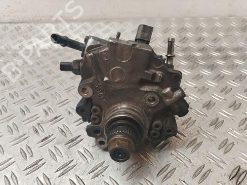 Used Injection pump MERCEDES-BENZ C-CLASS (W204) [2007-2015]  30943422