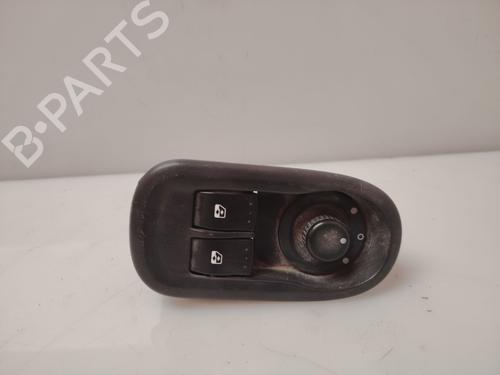 Used Left front window switch RENAULT MASTER III Van (FV) [2010-2026]  33053346
